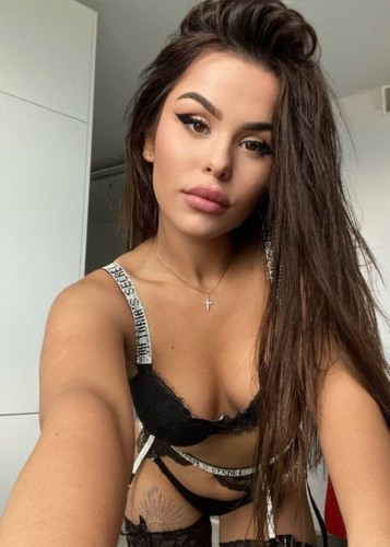 Амина, Г. Новоуральск